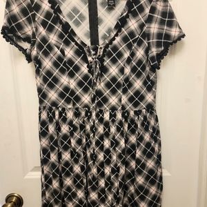 Hot topic Plaid dress Large